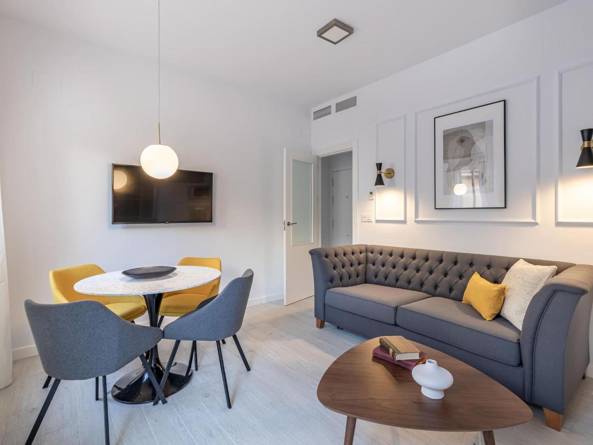 Central Stylish And Elegant 1 & 2 Bedroom Apartments III Granada Exterior foto