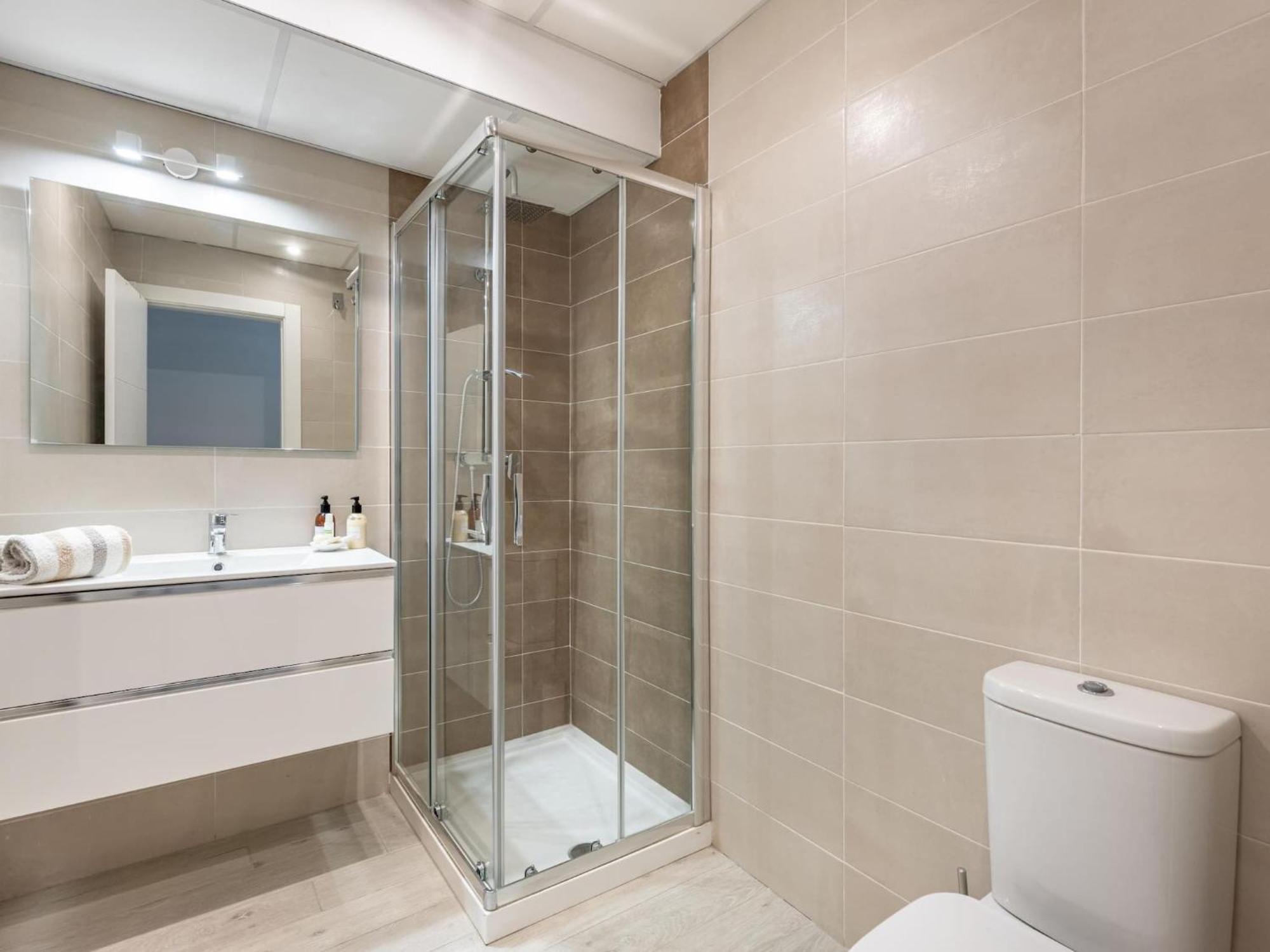 Central Stylish And Elegant 1 & 2 Bedroom Apartments III Granada Exterior foto