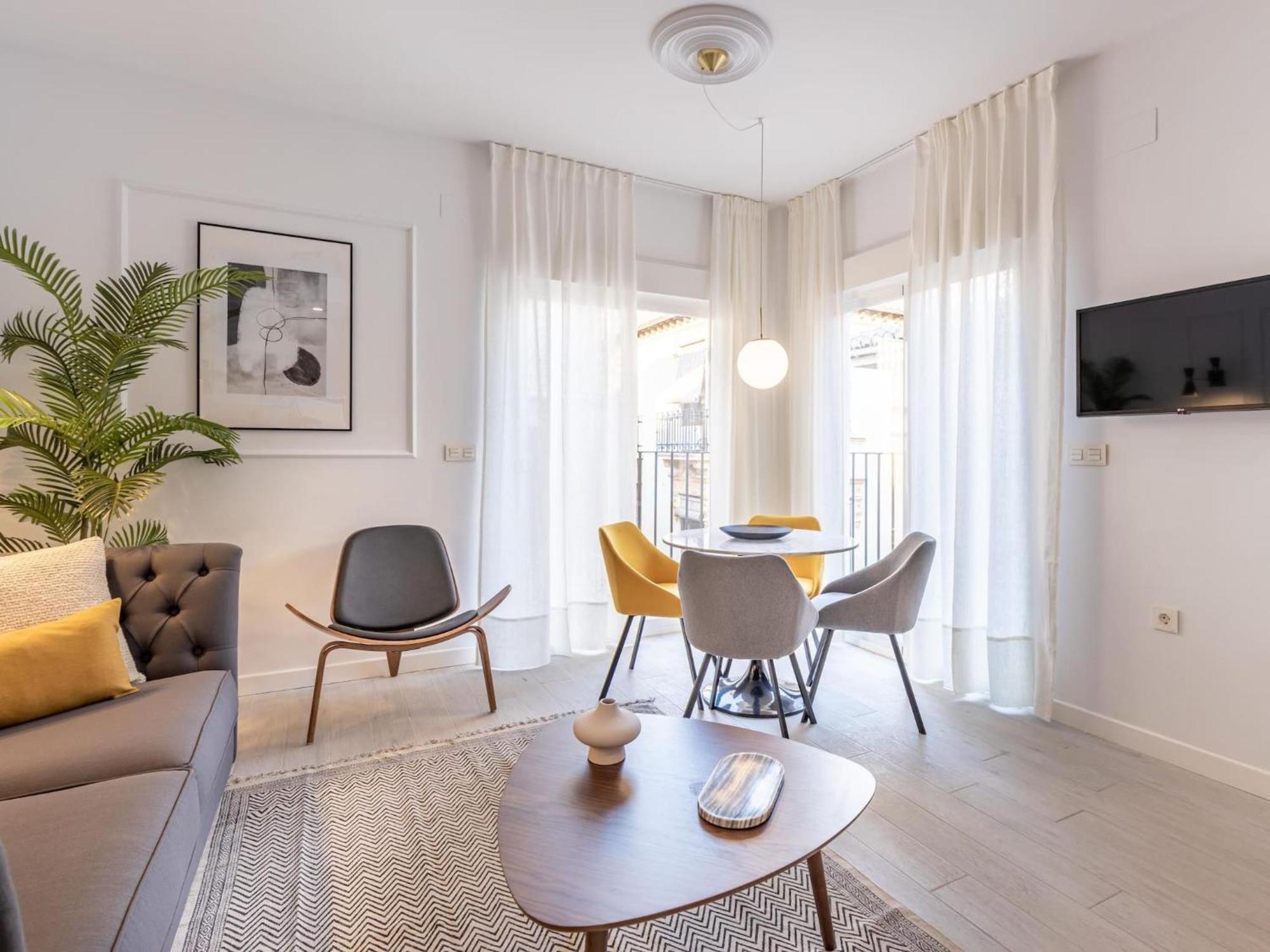 Central Stylish And Elegant 1 & 2 Bedroom Apartments III Granada Exterior foto